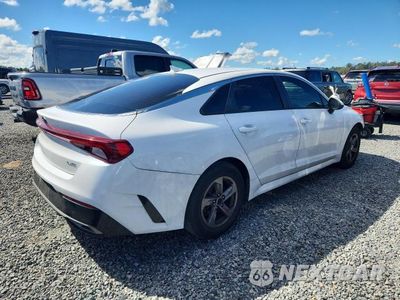 Trzecie zdjęcie samochodu z tyłu: 2021 KIA K5 LXS VIN:5XXG14J22MG014165 - miniatura