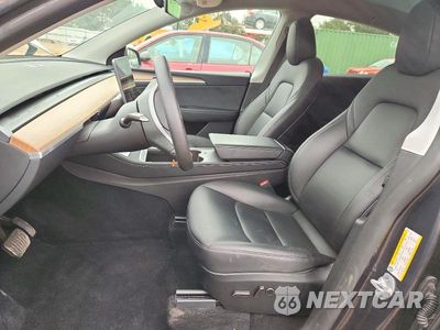 Zdjęcie 7 z 12 samochodu: 2024 TESLA MODEL Y VIN:7SAYGDEE9RA274077 - miniatura