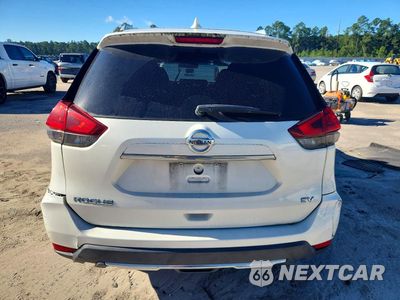 Zdjęcie 6 z 12 samochodu: 2017 NISSAN ROGUE SV VIN:5N1AT2MTXHC840661 - miniatura