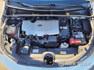 Zdjęcie 11 z 12 samochodu: 2017 TOYOTA PRIUS TWO VIN:JTDKBRFU6H3544594 - miniatura