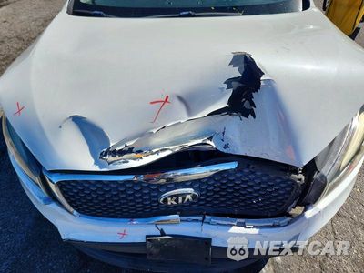 Zdjęcie 12 z 13 samochodu: 2016 KIA SORENTO LX V6 VIN:5XYPG4A56GG083594 - miniatura