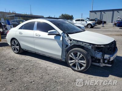 Czwarte zdjęcie samochodu z boku: 2018 MERCEDES-BENZ CLA 250 VIN:WDDSJ4EB1JN517342 - miniatura