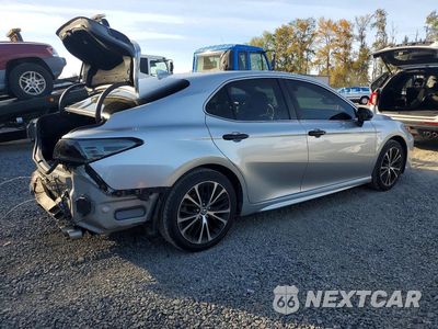 Trzecie zdjęcie samochodu z tyłu: 2018 TOYOTA CAMRY SE VIN:4T1B11HK0JU015850 - miniatura
