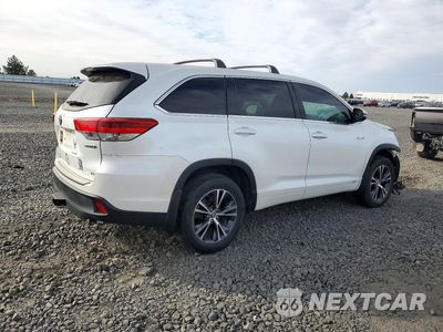 Trzecie zdjęcie samochodu z tyłu: 2018 TOYOTA HIGHLANDER HYBRID LE VIN:5TDBGRFH9JS037889 - miniatura