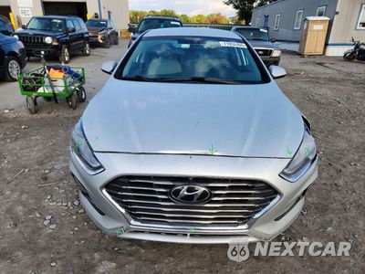 Piąte zdjęcie samochodu w środku: 2019 HYUNDAI SONATA SE VIN:5NPE24AF9KH819606 - miniatura