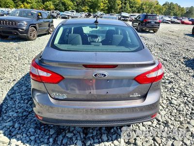 Zdjęcie 6 z 13 samochodu: 2014 FORD FOCUS SE VIN:1FADP3F2XEL268377 - miniatura