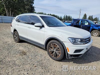 Czwarte zdjęcie samochodu z boku: 2019 VOLKSWAGEN TIGUAN SE VIN:3VV2B7AX4KM050862 - miniatura