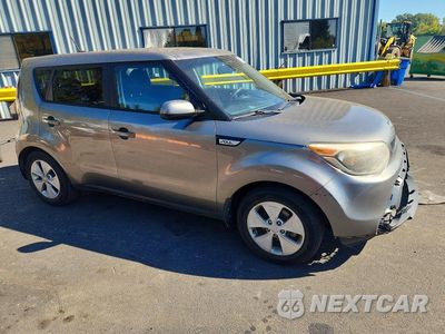 Czwarte zdjęcie samochodu z boku: 2016 KIA SOUL BASE VIN:KNDJN2A28G7250217 - miniatura
