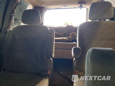 Zdjęcie 10 z 13 samochodu: 2004 HONDA ODYSSEY EX VIN:5FNRL18644B057418 - miniatura