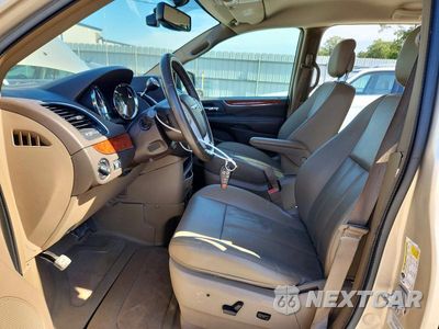 Zdjęcie 7 z 13 samochodu: 2015 CHRYSLER TOWN & COUNTRY TOURING VIN:2C4RC1BG1FR627285 - miniatura