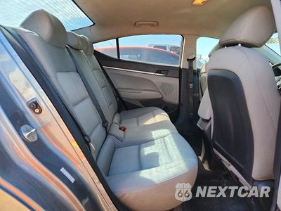 Zdjęcie 10 z 12 samochodu: 2017 HYUNDAI ELANTRA SE VIN:KMHD74LF1HU383970 - miniatura
