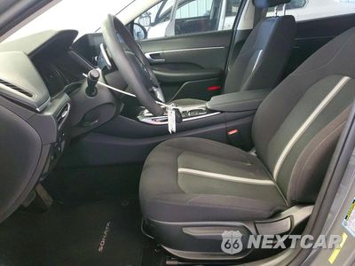 Zdjęcie 7 z 12 samochodu: 2021 HYUNDAI SONATA HYBRID BLUE VIN:KMHL24JJ2MA029176 - miniatura