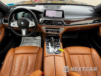 Zdjęcie 9 z 13 samochodu: 2021 BMW 750 XI VIN:WBA7U2C0XMCG10289 - miniatura