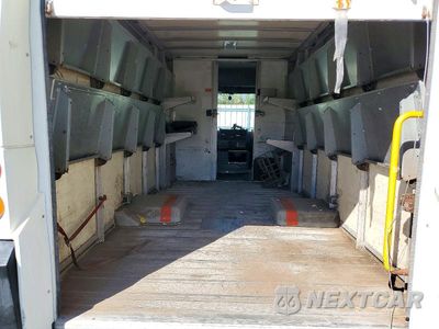 Zdjęcie 10 z 13 samochodu: 2017 ISUZU REACH DELIVERY VAN VIN:JALB4T173H7W00426 - miniatura
