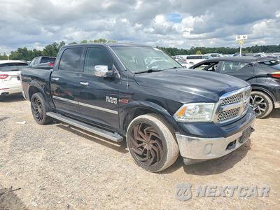 Czwarte zdjęcie samochodu z boku: 2016 RAM 1500 LARAMIE VIN:1C6RR6NM4GS286193 - miniatura