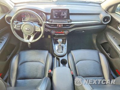Zdjęcie 8 z 12 samochodu: 2019 KIA FORTE EX VIN:3KPF54AD4KE028396 - miniatura