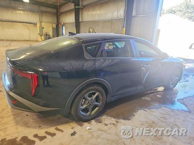 Trzecie zdjęcie samochodu z tyłu: 2026 KIA K4 LXS VIN:3KPFT4DE8TE318538 - miniatura