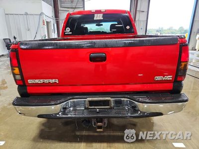 Zdjęcie 6 z 12 samochodu: 2005 GMC NEW SIERRA K1500 VIN:2GTEK13T951241076 - miniatura