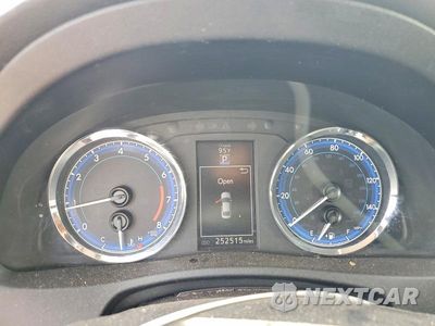 Zdjęcie 9 z 12 samochodu: 2017 TOYOTA COROLLA SE VIN:2T1BURHE6HC812129 - miniatura