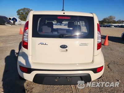 Zdjęcie 6 z 13 samochodu: 2012 KIA SOUL BASE VIN:KNDJT2A52C7393674 - miniatura
