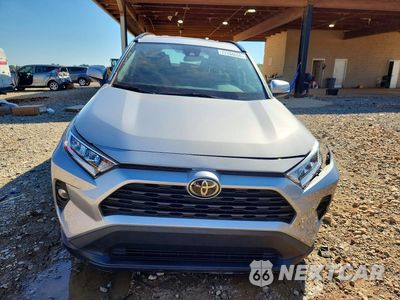 Piąte zdjęcie samochodu w środku: 2021 TOYOTA RAV4 XLE VIN:2T3W1RFV2MW169954 - miniatura