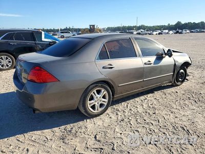 Trzecie zdjęcie samochodu z tyłu: 2006 HONDA ACCORD EX VIN:1HGCM56786A171568 - miniatura