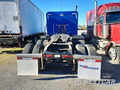Zdjęcie 6 z 14 samochodu: 2017 PETERBILT 579 SEMI TRUCK VIN:1XPBDP9X9HD420686 - miniatura