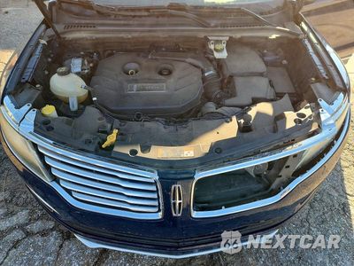Zdjęcie 12 z 13 samochodu: 2018 LINCOLN MKC RESERVE VIN:5LMCJ3C91JUL12692 - miniatura