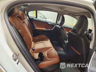 Zdjęcie 10 z 12 samochodu: 2018 VOLVO S60 INSCRIPTION VIN:LYV402TK3JB185806 - miniatura