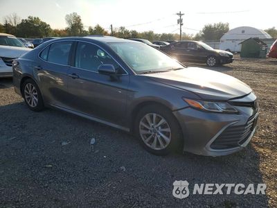 Czwarte zdjęcie samochodu z boku: 2021 TOYOTA CAMRY LE VIN:4T1C11AK7MU540343 - miniatura