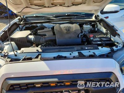 Zdjęcie 11 z 12 samochodu: 2018 TOYOTA TACOMA SR V6 VIN:5TFCZ5AN0JX130220 - miniatura