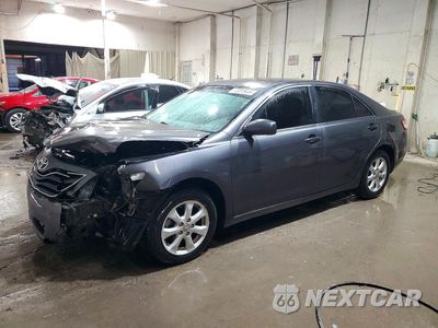 2011 TOYOTA CAMRY LE 4T4BF3EK0BR135642 - główne zdjęcie licytacji z USA - miniatura