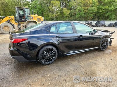 Trzecie zdjęcie samochodu z tyłu: 2025 TOYOTA CAMRY SE VIN:4T1DAACK2SU099381 - miniatura