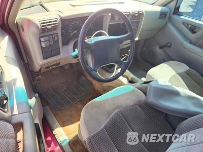 Zdjęcie 8 z 13 samochodu: 1995 GMC SONOMA VIN:1GTCS194XSK500824 - miniatura