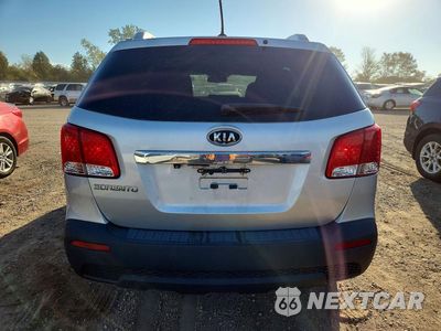 Zdjęcie 6 z 13 samochodu: 2013 KIA SORENTO LX VIN:5XYKT4A61DG405861 - miniatura
