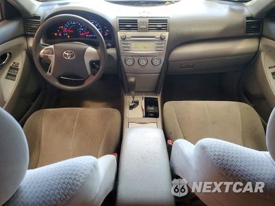 Zdjęcie 8 z 12 samochodu: 2010 TOYOTA CAMRY LE VIN:4T1BF3EK1AU086136 - miniatura
