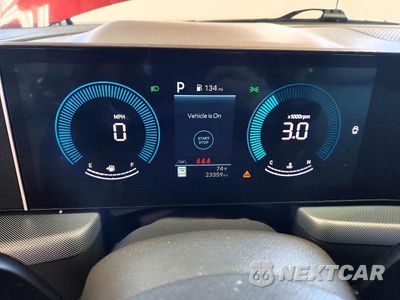 Zdjęcie 9 z 13 samochodu: 2025 HYUNDAI SONATA SEL VIN:KMHL64JA7SA470741 - miniatura