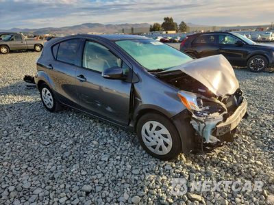 Czwarte zdjęcie samochodu z boku: 2016 TOYOTA PRIUS C THREE VIN:JTDKDTB36G1136689 - miniatura