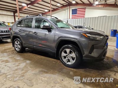 Czwarte zdjęcie samochodu z boku: 2025 TOYOTA RAV4 HYBRID XLE VIN:4T3RWRFV2SU191576 - miniatura