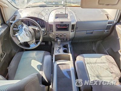 Zdjęcie 8 z 12 samochodu: 2005 NISSAN TITAN XE VIN:1N6AA06AX5N575019 - miniatura