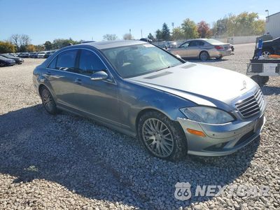 Czwarte zdjęcie samochodu z boku: 2009 MERCEDES-BENZ S 550 4MATIC VIN:WDDNG86X79A265449 - miniatura