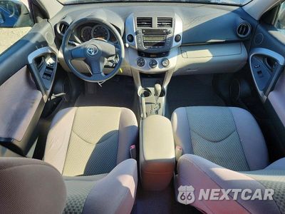 Zdjęcie 8 z 13 samochodu: 2008 TOYOTA RAV4 VIN:JTMZD33V186072774 - miniatura
