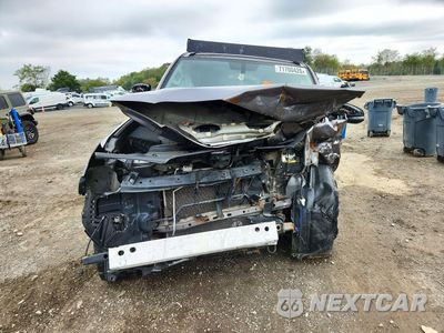 Piąte zdjęcie samochodu w środku: 2019 TOYOTA 4RUNNER TRD OFF-ROAD PREMIUM VIN:JTEBU5JR5K5699022 - miniatura