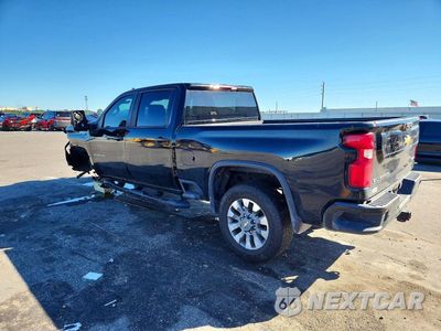 Drugie zdjęcie samochodu z przodu: 2024 CHEVROLET SILVERADO K2500 CUSTOM VIN:1GC4YMEY3RF328992 - miniatura