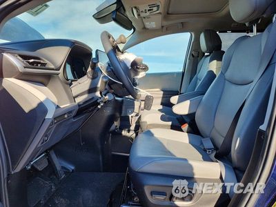 Zdjęcie 7 z 14 samochodu: 2023 TOYOTA SIENNA XLE VIN:5TDJRKEC1PS179973 - miniatura