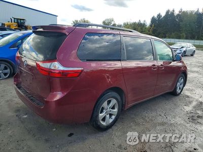 Trzecie zdjęcie samochodu z tyłu: 2015 TOYOTA SIENNA LE VIN:5TDKK3DC7FS591832 - miniatura