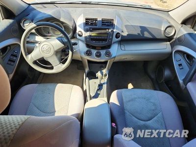 Zdjęcie 8 z 13 samochodu: 2008 TOYOTA RAV4 BASE VIN:JTMZD33VX85111125 - miniatura