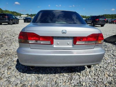 Zdjęcie 6 z 12 samochodu: 2002 HONDA ACCORD EX VIN:1HGCG16572A032413 - miniatura