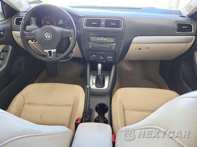 Zdjęcie 8 z 12 samochodu: 2014 VOLKSWAGEN JETTA SE VIN:3VWD17AJ7EM403988 - miniatura