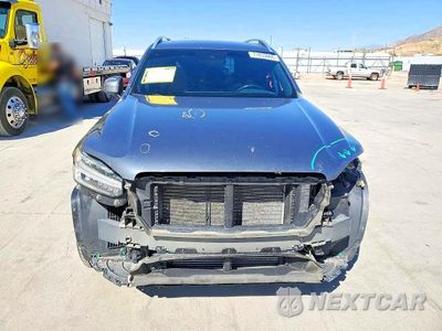 Piąte zdjęcie samochodu w środku: 2017 VOLVO XC90 T6 VIN:YV4A22PK6H1148304 - miniatura
